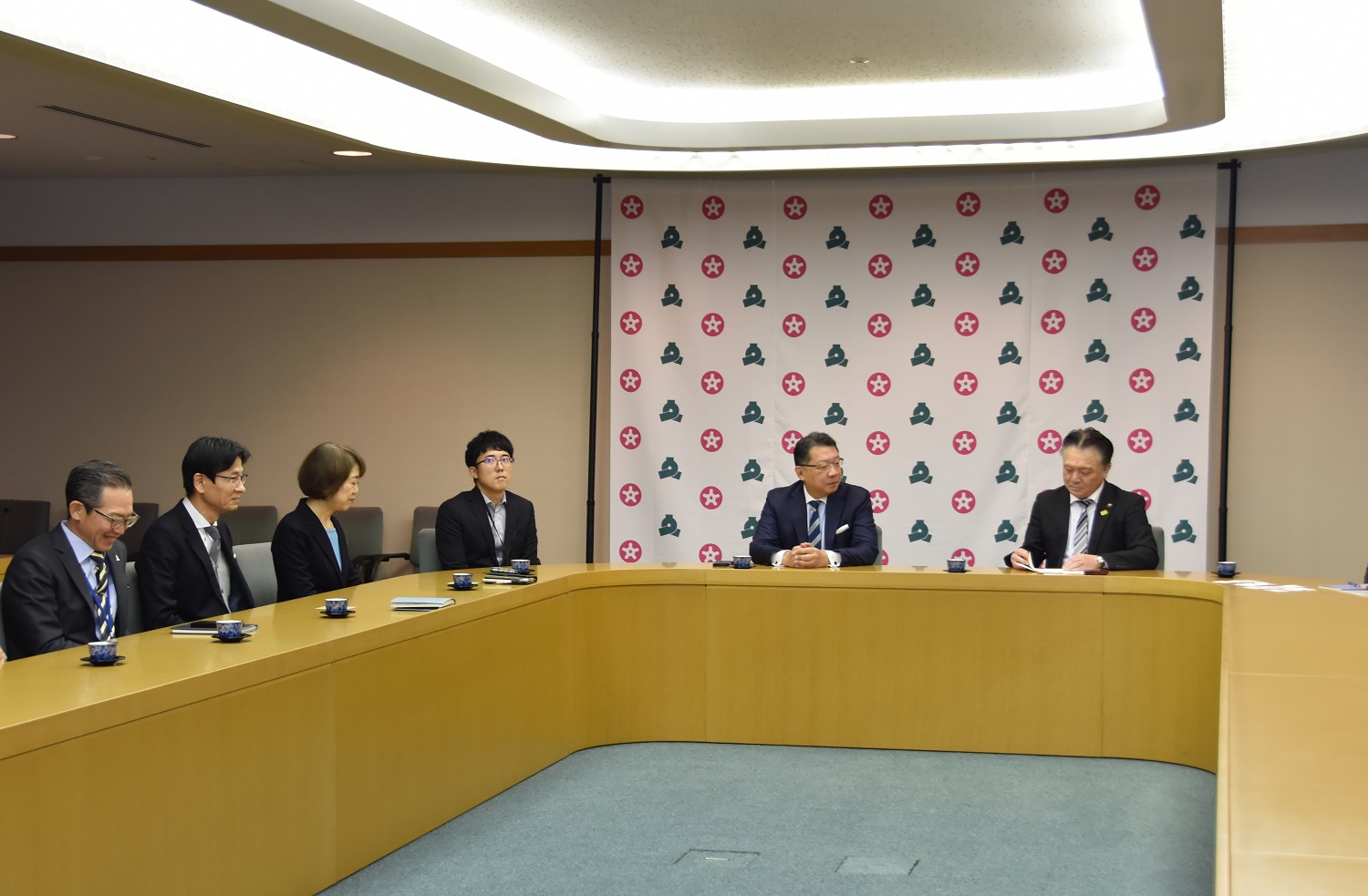 表敬訪問の様子