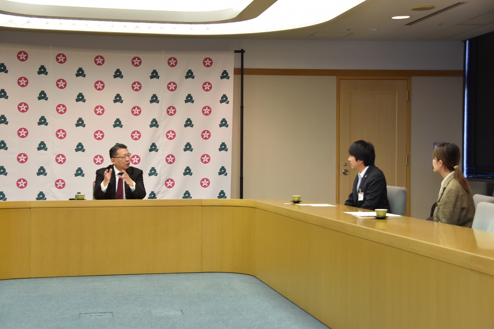 表敬訪問の様子