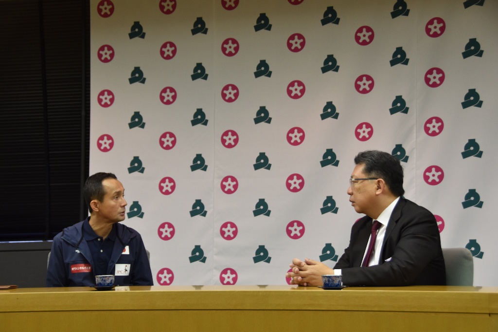 表敬訪問の様子