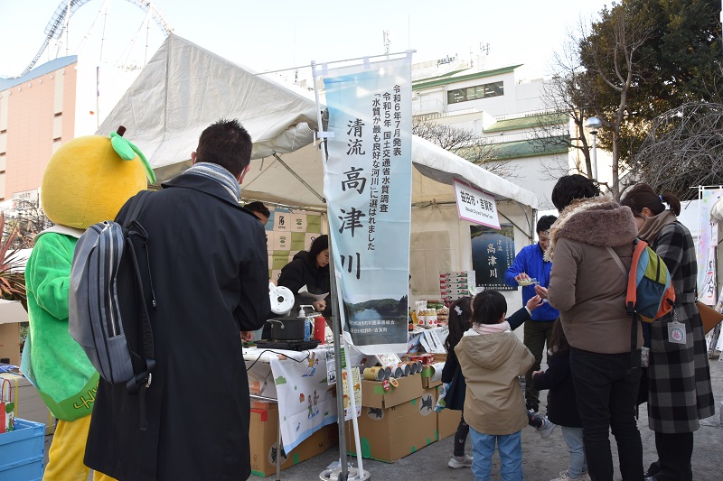 昨年度の様子(礫川公園内物産2)