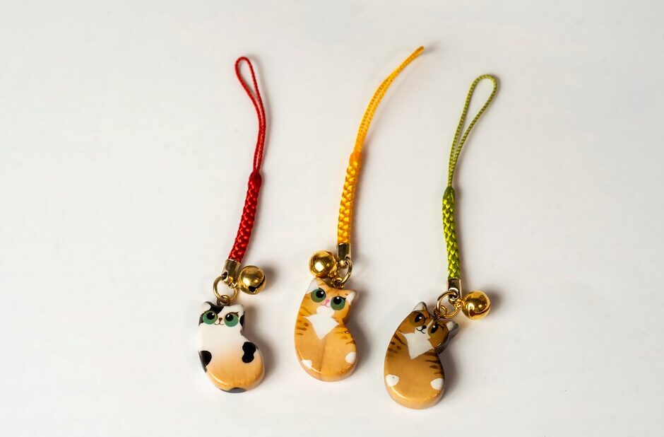 木製ネコストラップ